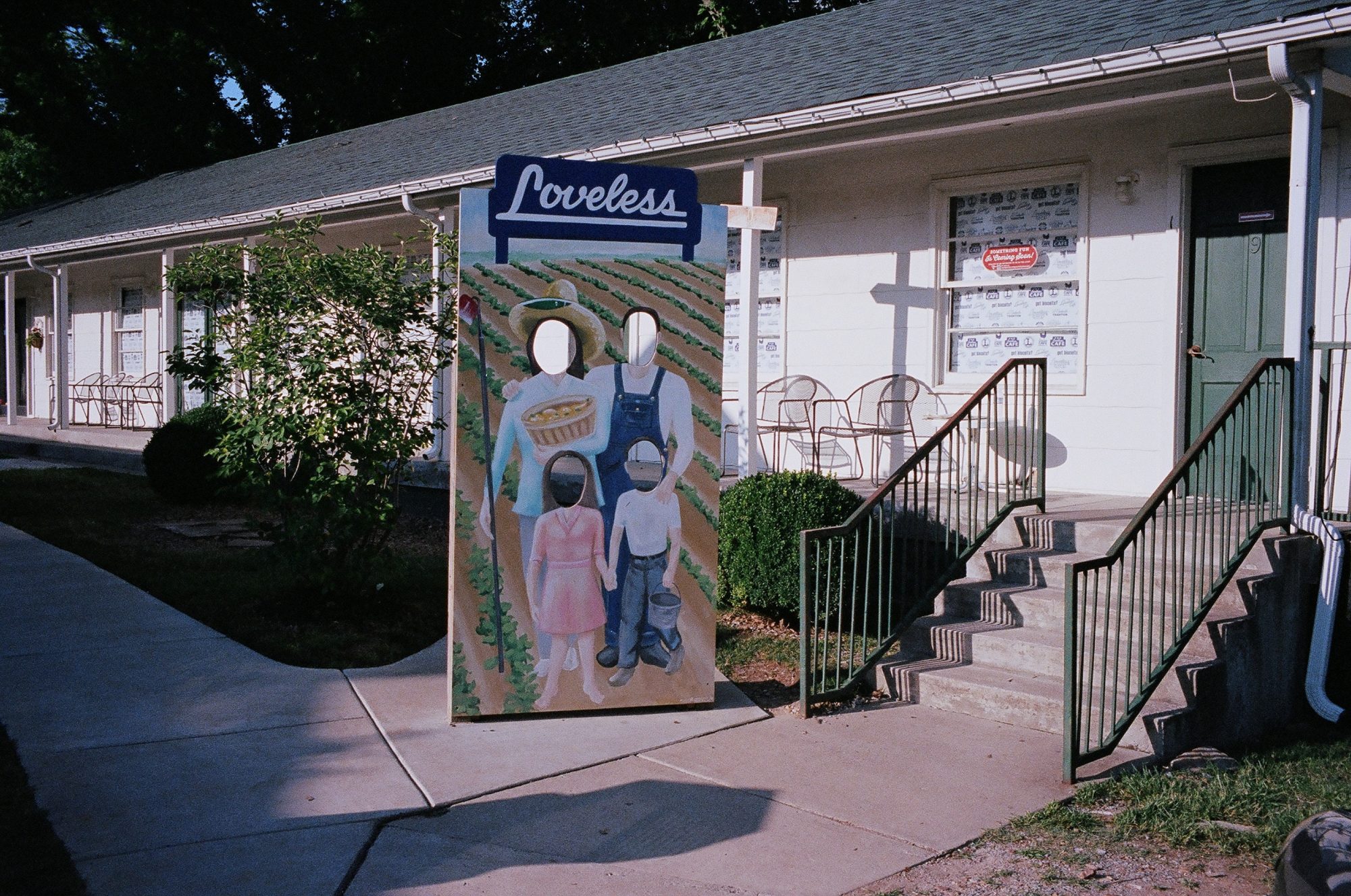 eric-kim-street-photography-only-in-america-9