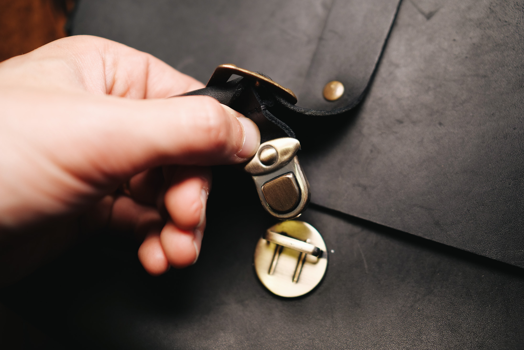 Saigon Case Product Photos-17