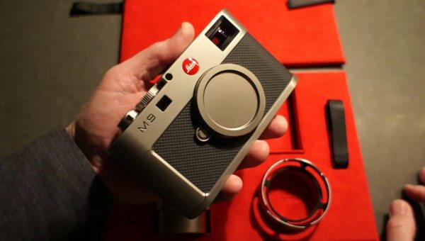 Leica M9 Titanium Unboxed In All Its Sexiness