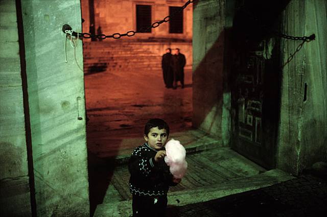 10 Things Alex Webb Can Teach You About Street Photography