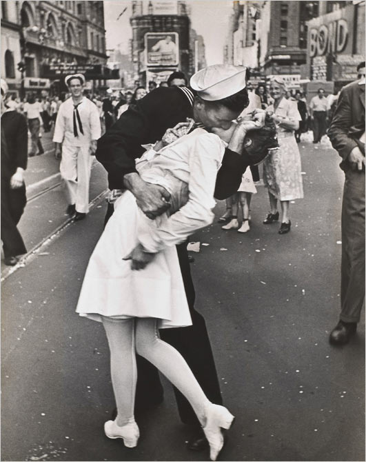 Alfred Eisenstaedt Street Photography Kiss New York