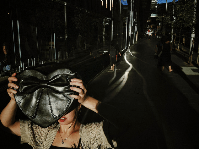 Interview with Oliver Lang, Street Photographer & Co-founder of the Mobile Photo Group (MPG)