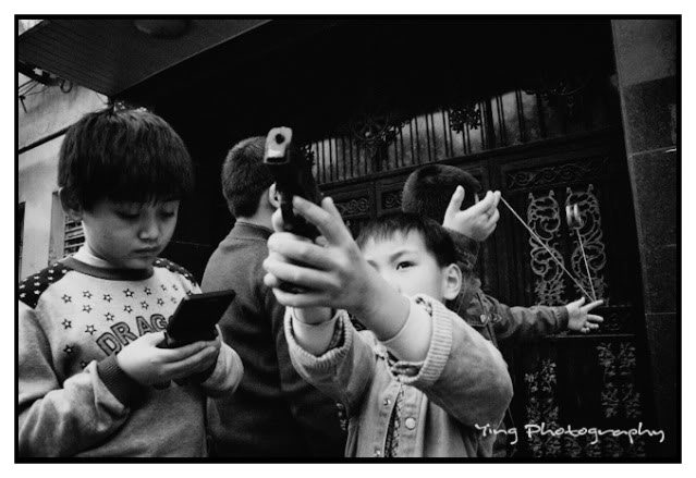 Shooting Street Photography In The East vs West: An Interview with Ying Tang From Shanghai/Cologne