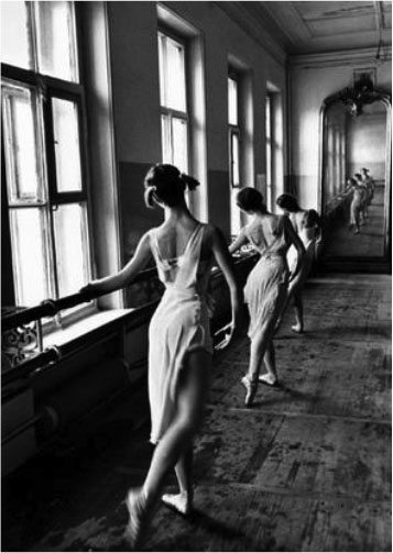 Cornell Capa. USSR. 1958. Moscow. The Bolshoi Ballet School. �