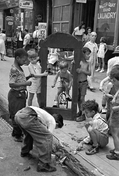 7 Lessons Helen Levitt Has Taught Me About Street Photography