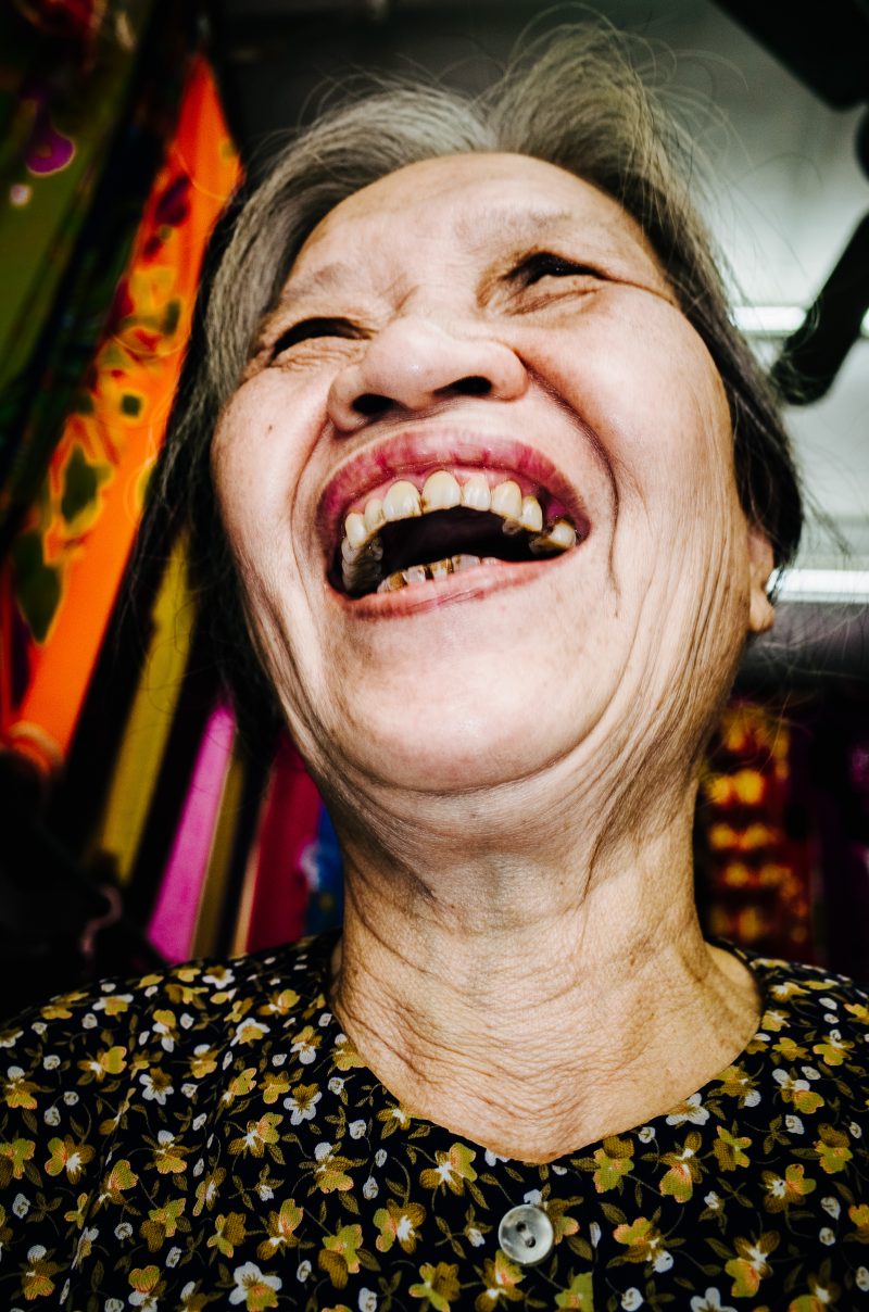 eric kim photography hanoi laughing lady