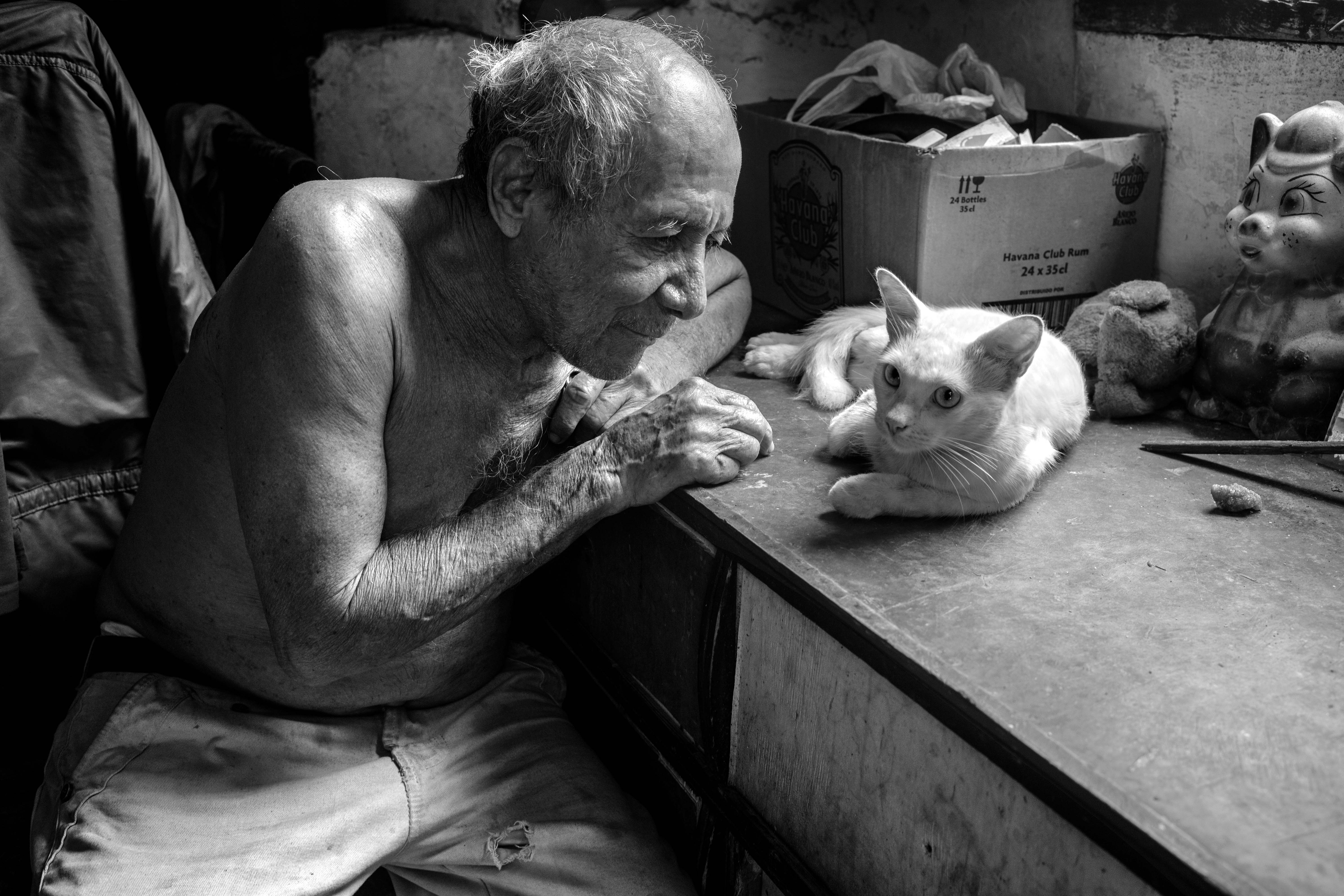 Luis Casadevall: Cuba Black and White Street Photography Feedback and Critique