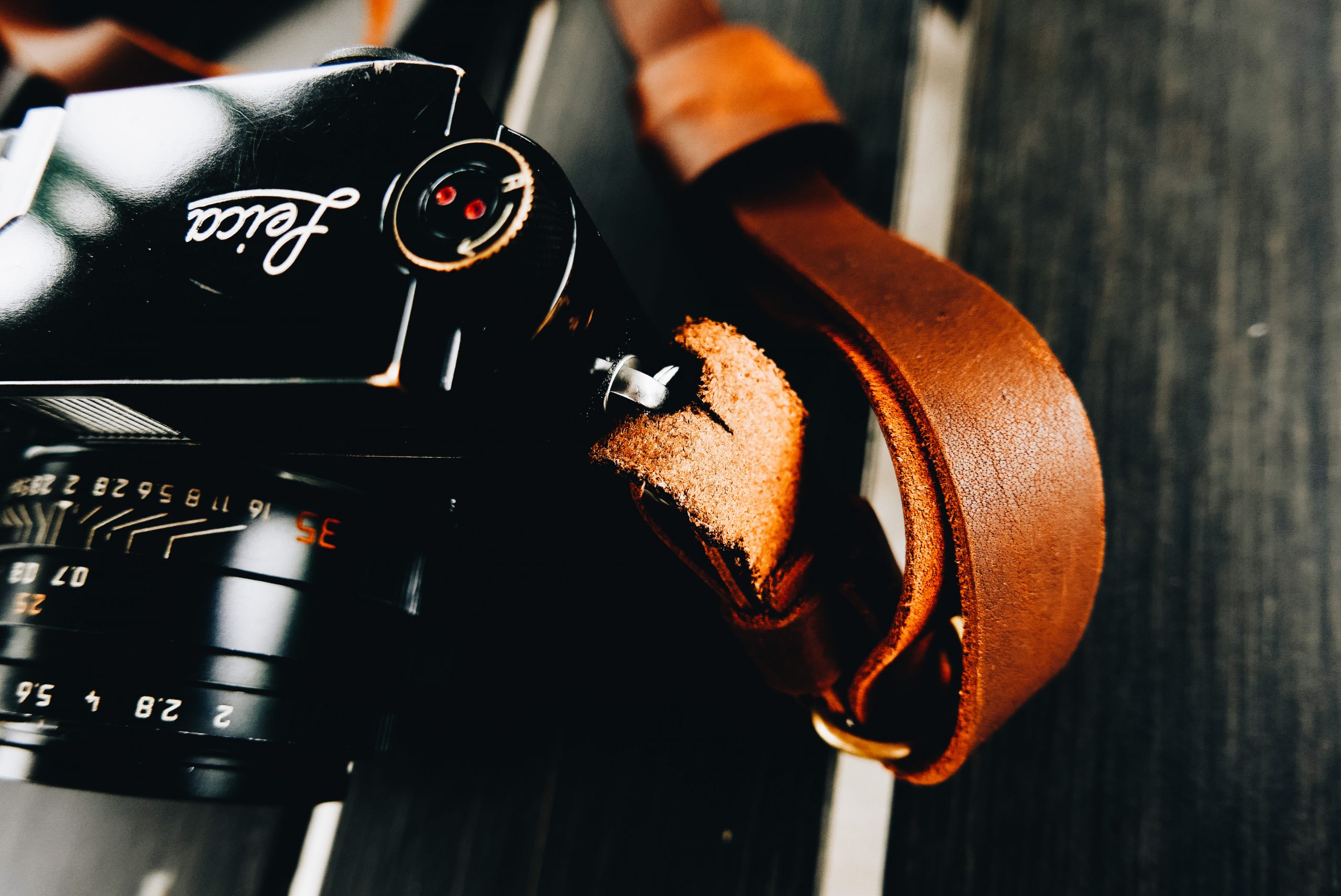 Film Leica MP x Henri Shoulder Strap (CREMA BROWN)