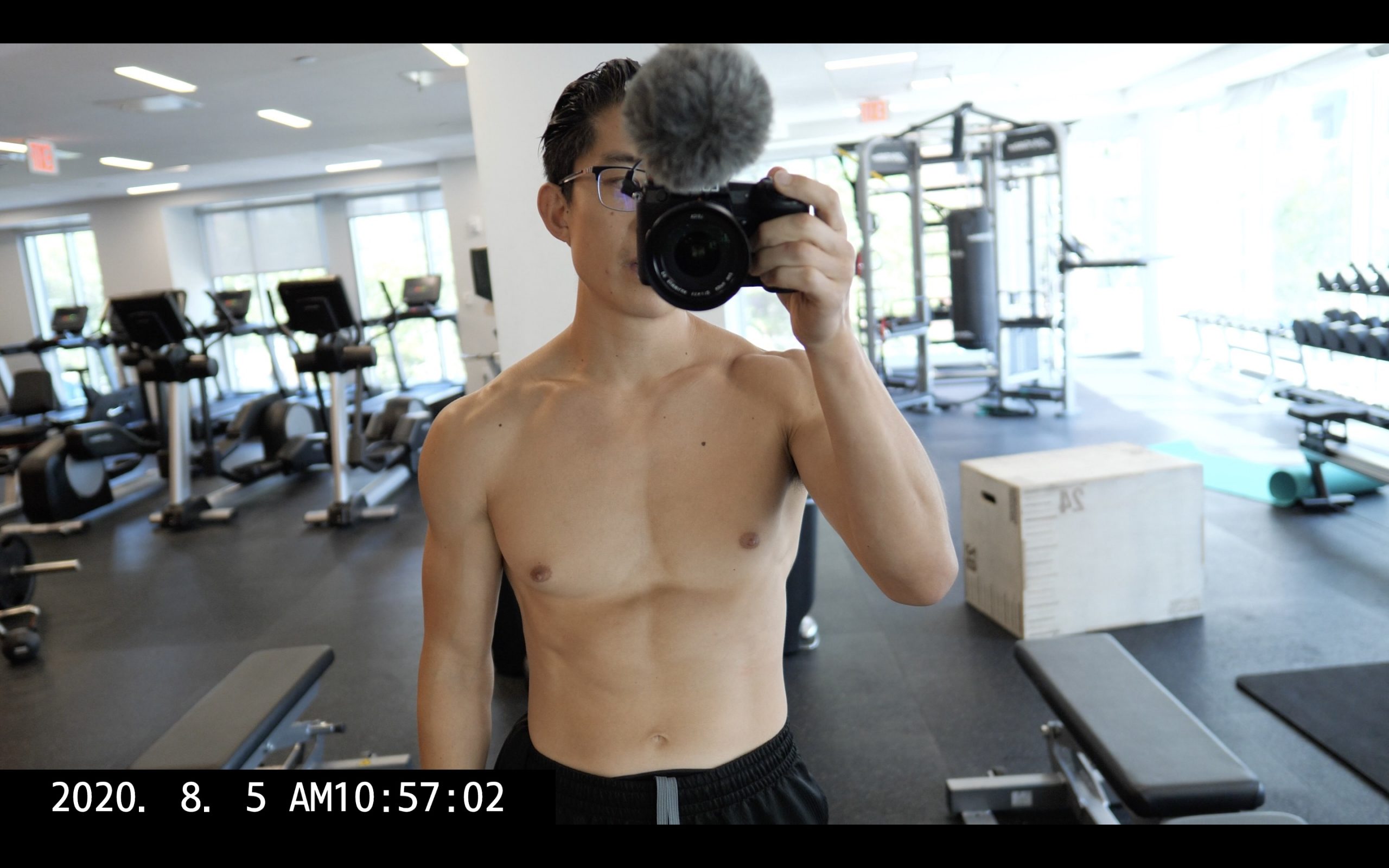 Selfie ERIC KIM front muscle